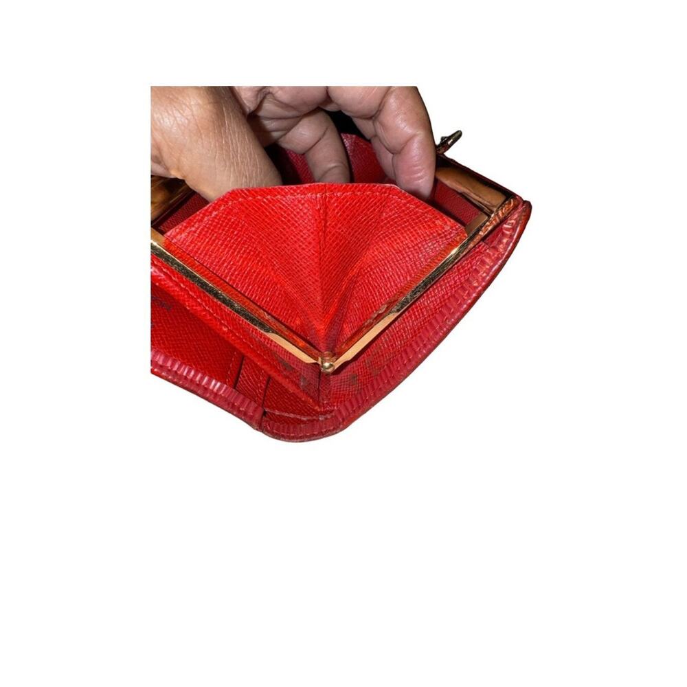 Louis Vuitton Castilian Red Epi Porte Monnaie Billets Viennois Wallet - Picture 16 of 16